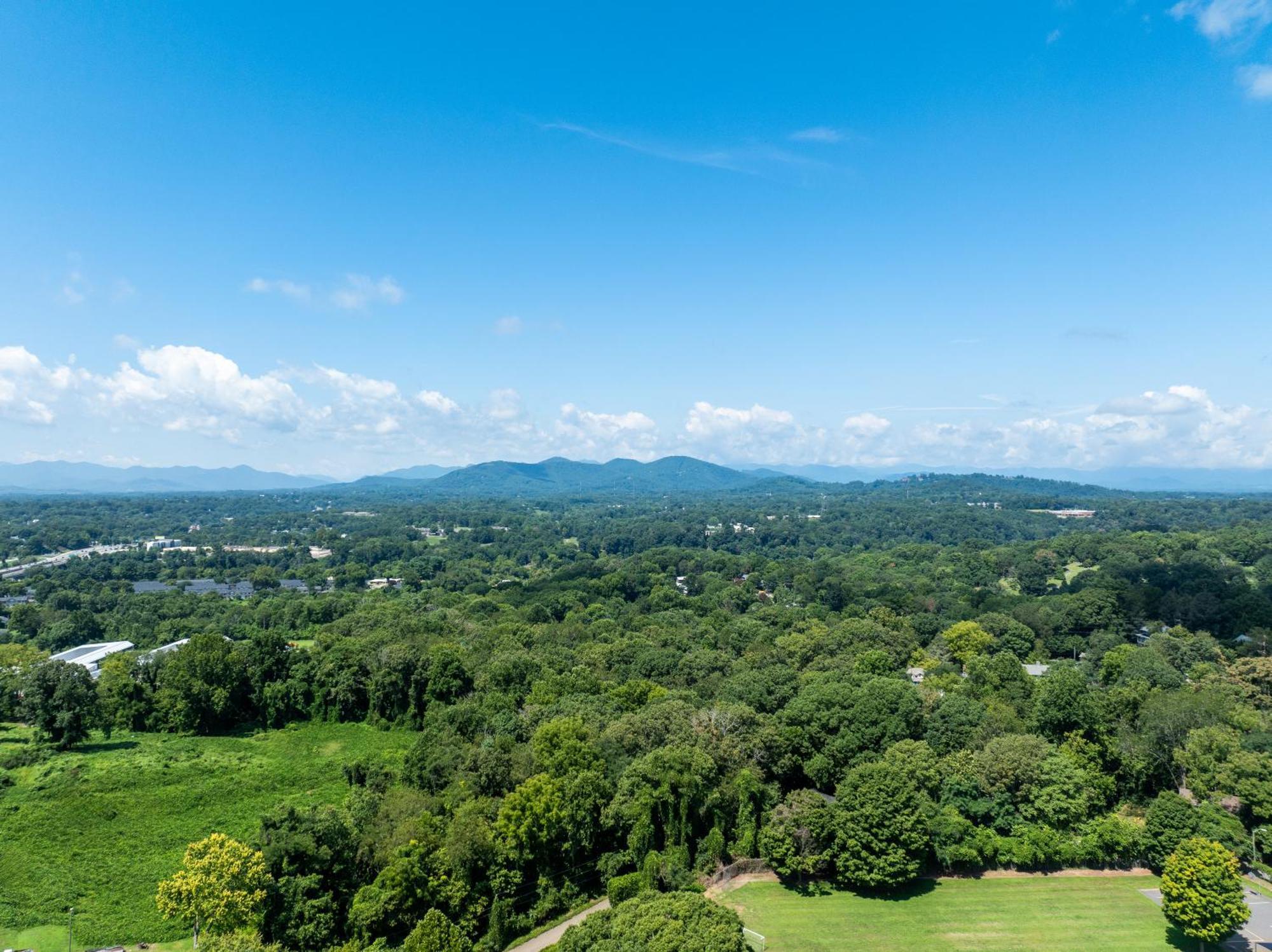 One-Bedroom King Suite Panoramic View