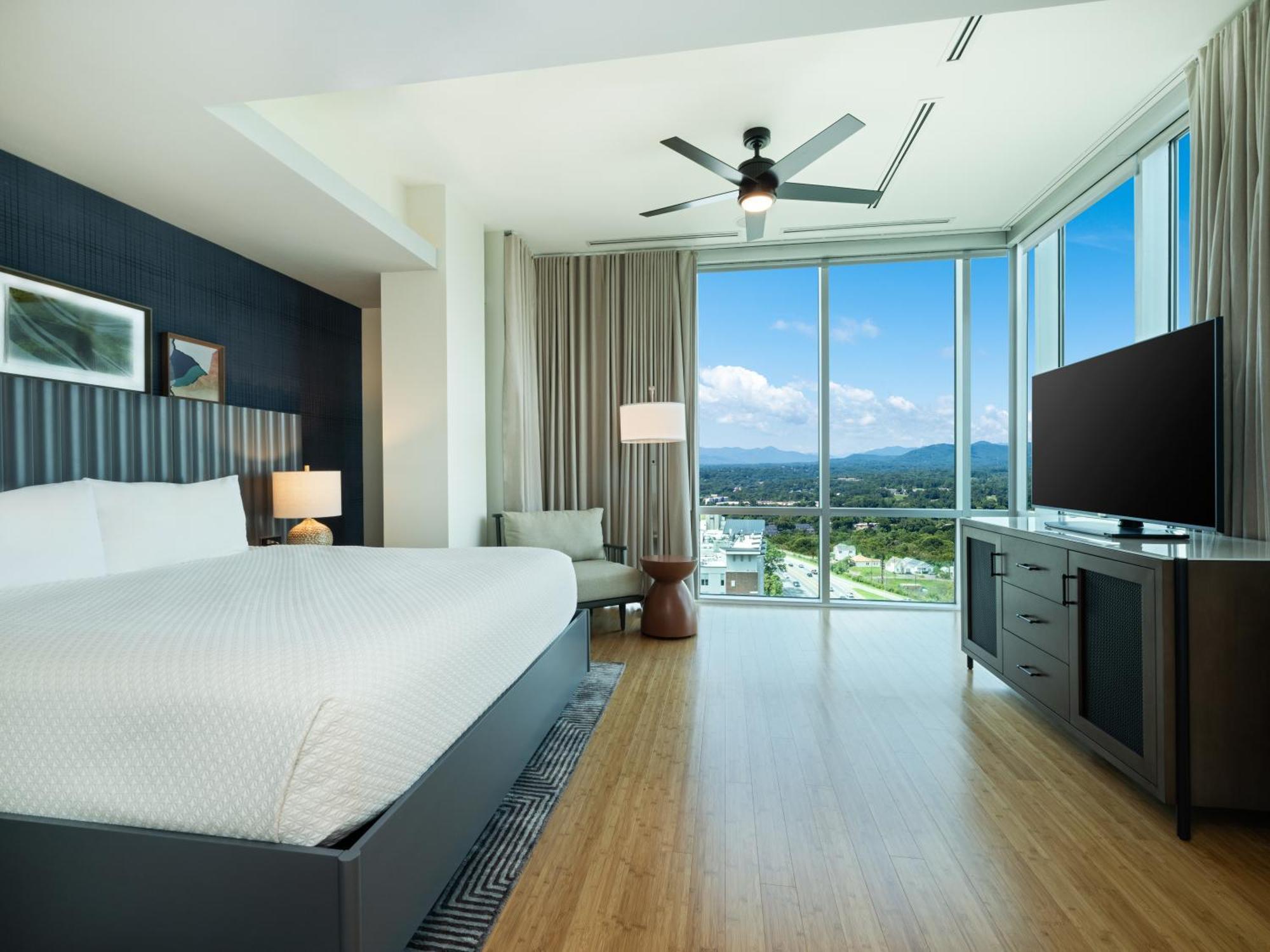 Two-Bedroom Suite One King One Queen Bed