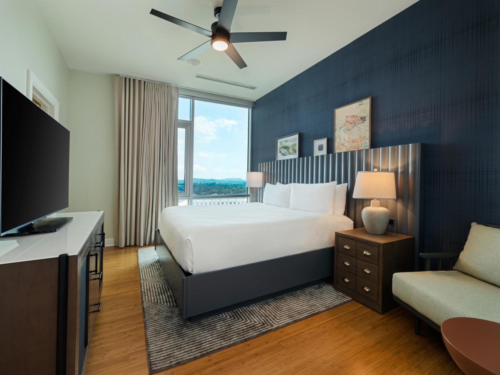 Two-Bedroom Suite One King One Queen Bed