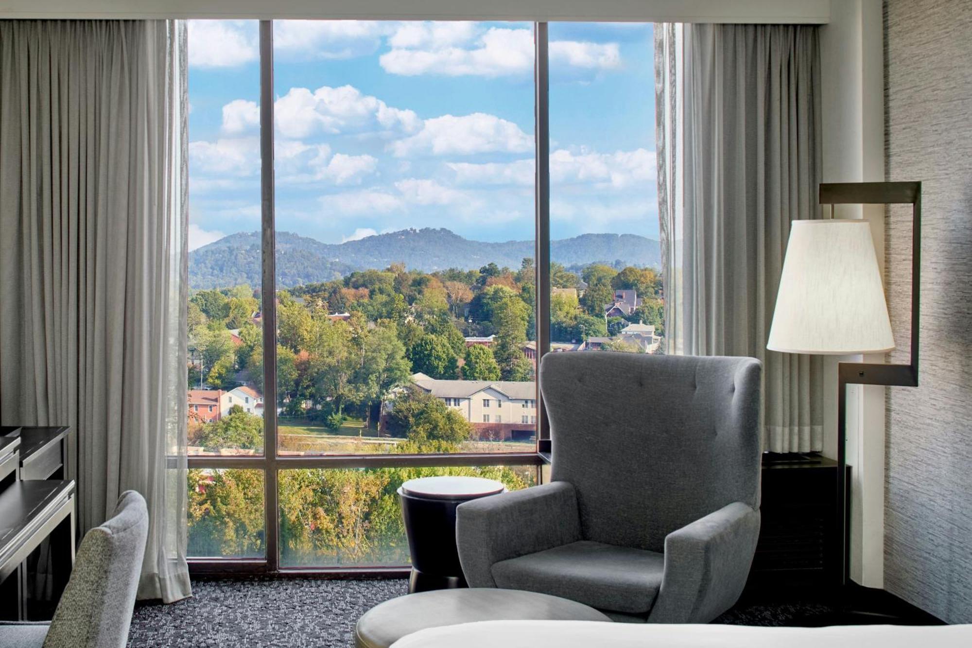 King Room King Bed High Floor