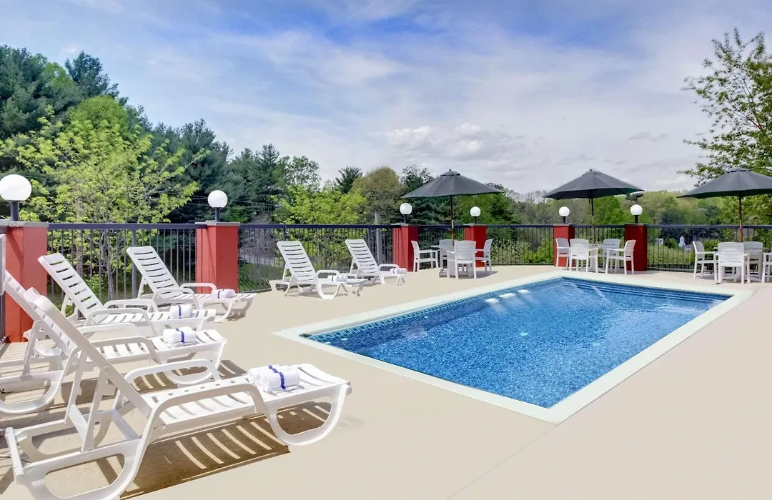 Clarion Pointe Biltmore Village-1