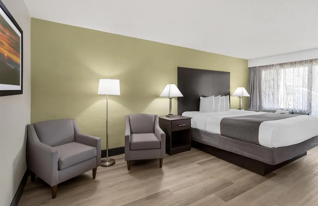 Best Western Asheville-Blue Ridge Parkway-1
