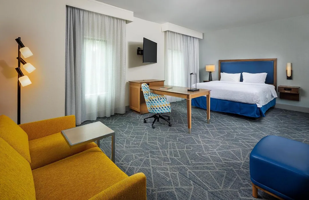 Hampton Inn & Suites-Asheville Biltmore Village, Nc-1