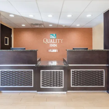 Quality Inn Asheville Downtown Tunnel Rd-3