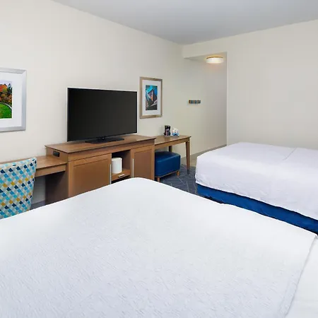 Hampton Inn & Suites-Asheville Biltmore Village, Nc-3