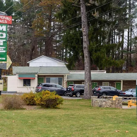 Whispering Pines Motel - Asheville-2