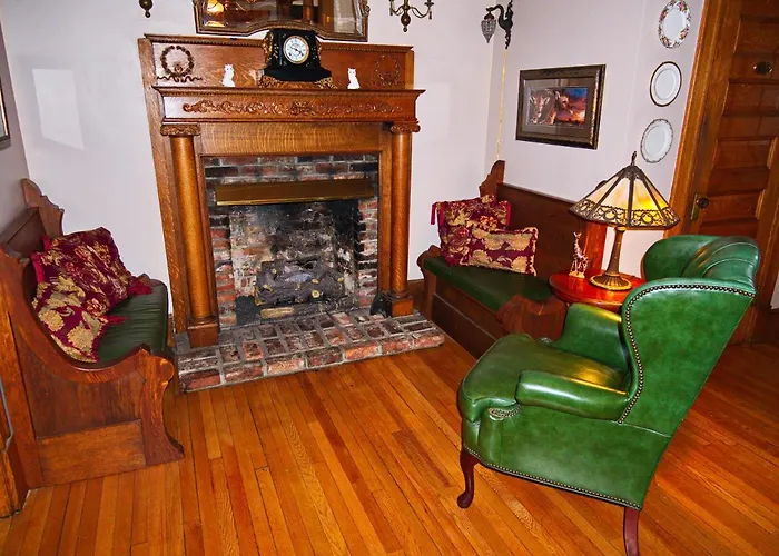 The Lion And The Rose Bed And Breakfast Asheville