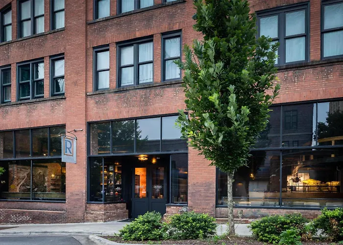 Foundry Hotel Asheville, Curio Collection By Hilton